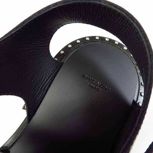 実際に弊社で買取させて頂いたGIVENCHY/ジバンシィ レザー サンダル BM08186954 001/41の画像 4枚目