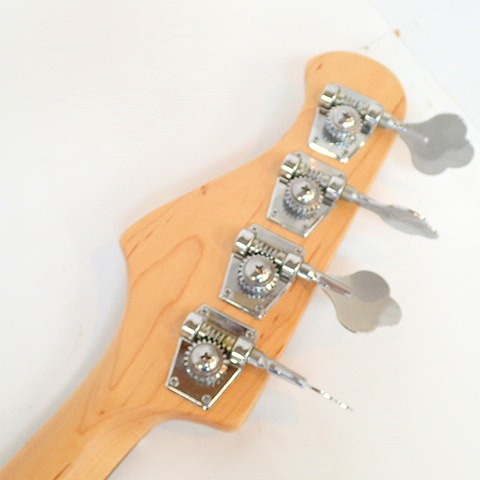 実際に弊社で買取させて頂いた★Bacchus/バッカス UNIVERSAL SERIES プレシジョンベース タイプ エレキベースの画像 3枚目