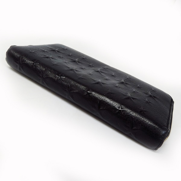 実際に弊社で買取させて頂いたJIMMY CHOO/ジミーチュウ スターエンボス レザー ラウンドジップ ウォレット/長財布の画像 2枚目