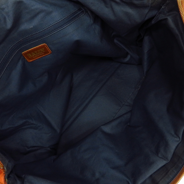 実際に弊社で買取させて頂いたBALLY/バリー パイソン柄 トートバッグの画像 4枚目