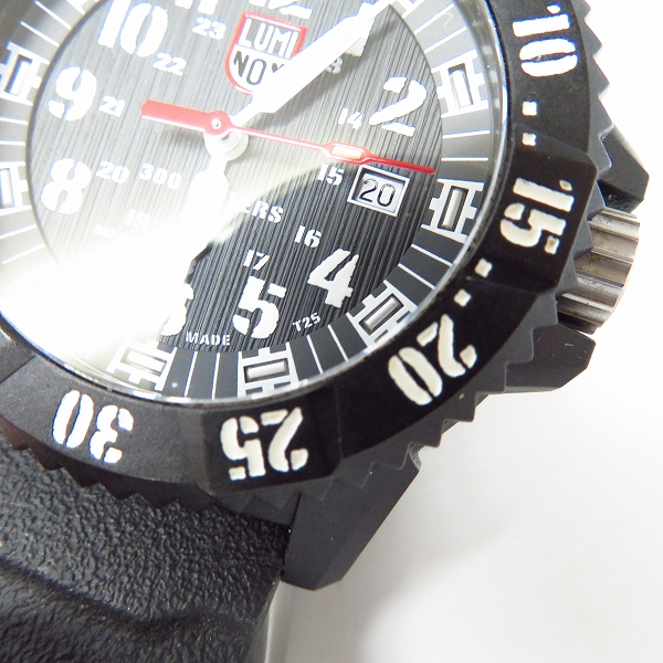 実際に弊社で買取させて頂いたLUMINOX/ルミノックス CARBON SEAL/カーボンシールズ 腕時計 3801 の画像 4枚目