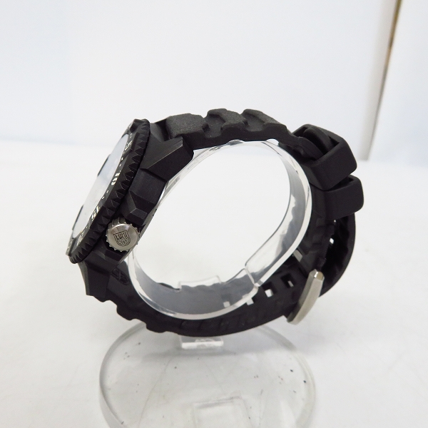 実際に弊社で買取させて頂いたLUMINOX/ルミノックス CARBON SEAL/カーボンシールズ 腕時計 3801 の画像 1枚目