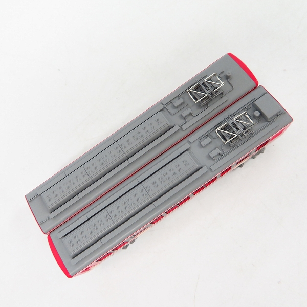 実際に弊社で買取させて頂いた【動作確認済】TOMIX/トミックス Nゲージ 98061 箱根登山鉄道 2000形 サン・モリッツ号 復刻塗装 2両セットの画像 4枚目