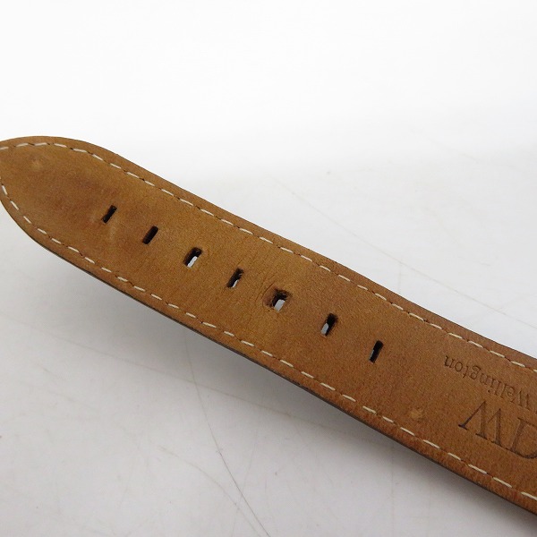 実際に弊社で買取させて頂いたDaniel Wellington/ダニエルウェリントン レザーベルト 腕時計の画像 5枚目