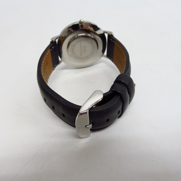 実際に弊社で買取させて頂いたDaniel Wellington/ダニエルウェリントン レザーベルト 腕時計の画像 2枚目