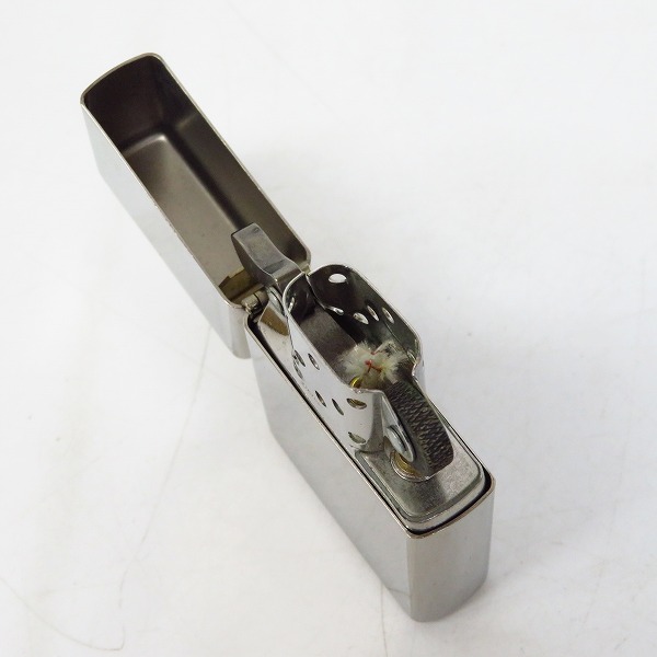 実際に弊社で買取させて頂いたZIPPO/ジッポー SOLID TITANIUM/ソリッドチタン シルバー/01年製の画像 4枚目