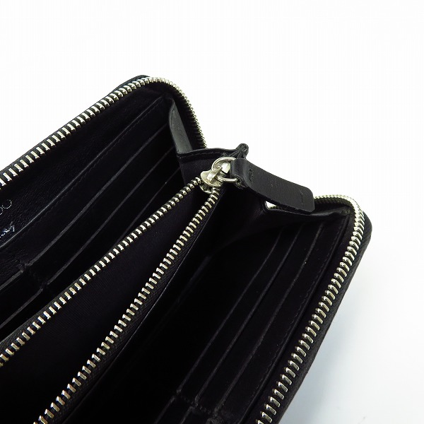 実際に弊社で買取させて頂いたJIMMY CHOO/ジミーチュウ スターエンボス レザー ラウンドジップ ウォレット/長財布の画像 3枚目