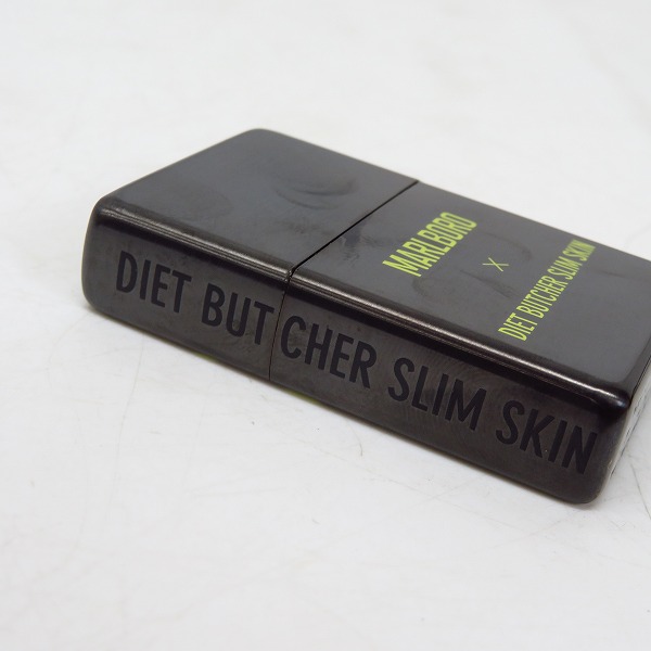 実際に弊社で買取させて頂いたZIPPO/ジッポー×Marlboro/マルボロ×DIET BUTCHER SLIM SKIN/ダイエットブッチャースリムスキン プリント/16年製の画像 6枚目