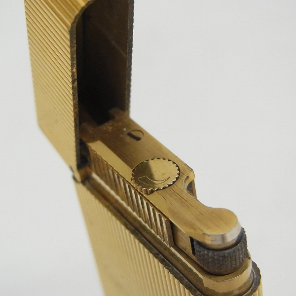 実際に弊社で買取させて頂いたCARAN d'ACHE/カランダッシュ ガスライター ストライプ ゴールドの画像 4枚目