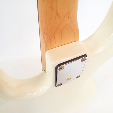 実際に弊社で買取させて頂いた★Bacchus/バッカス UNIVERSAL SERIES プレシジョンベース タイプ エレキベースの画像 9枚目