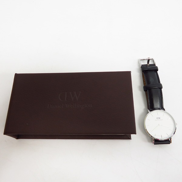実際に弊社で買取させて頂いたDaniel Wellington/ダニエルウェリントン レザーベルト 腕時計の画像 6枚目