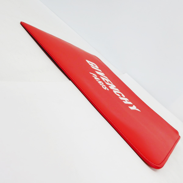 実際に弊社で買取させて頂いたGIVENCHY/ジバンシー ロゴ レザー クラッチバッグ/ハンドバッグの画像 2枚目