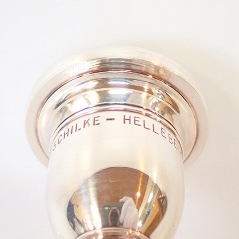 実際に弊社で買取させて頂いたSCHILKE/シルキー HELLEBERG チューバ用 マウスピース アクセサリー YAMAHA製ケース付きの画像 2枚目