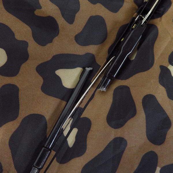 実際に弊社で買取させて頂いた【ジャンク】JIMMY CHOO/ジミーチュウ ノベルティー 折りたたみ傘の画像 3枚目