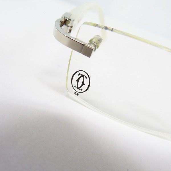 実際に弊社で買取させて頂いたCartier/カルティエ ツーポイント メガネフレーム/アイウェア フランス製 ホワイトの画像 7枚目