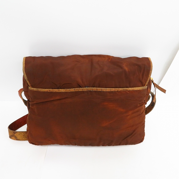 実際に弊社で買取させて頂いたBALLY/バリー パイソン柄 ショルダーバッグの画像 1枚目