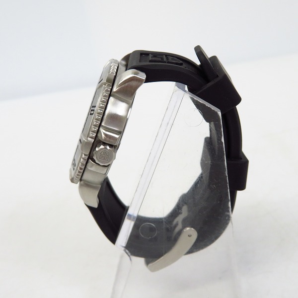 実際に弊社で買取させて頂いたLUMINOX/ルミノックス ボーイズ 7250 カラーマーク 腕時計の画像 1枚目