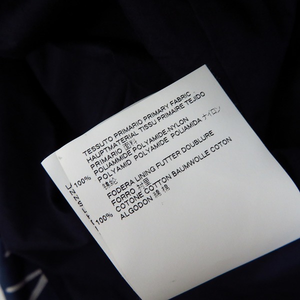 実際に弊社で買取させて頂いたMARNI/マルニ 2017 総柄 ナイロンフーデットコート/48 の画像 4枚目