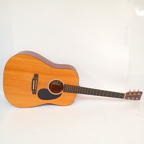 実際に弊社で買取させて頂いた★Martin/マーティン DRS2 エレアコギター アコースティックギター ハードケース付きの画像 1枚目
