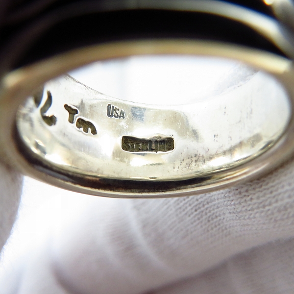 実際に弊社で買取させて頂いた【カスタム/1点物】BWL/ビルウォールレザー ウェーブチャンネルリングw1エメラルド 18号の画像 5枚目