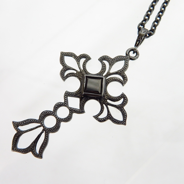 実際に弊社で買取させて頂いたLoree Rodkin/ローリーロドキン カットアウトクロスネックレス ブラックコーティング 