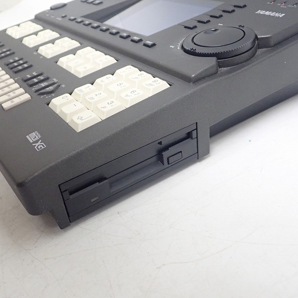実際に弊社で買取させて頂いた【動作確認済】YAMAHA/ヤマハ QY700 シーケンサー/リズムマシンの画像 2枚目