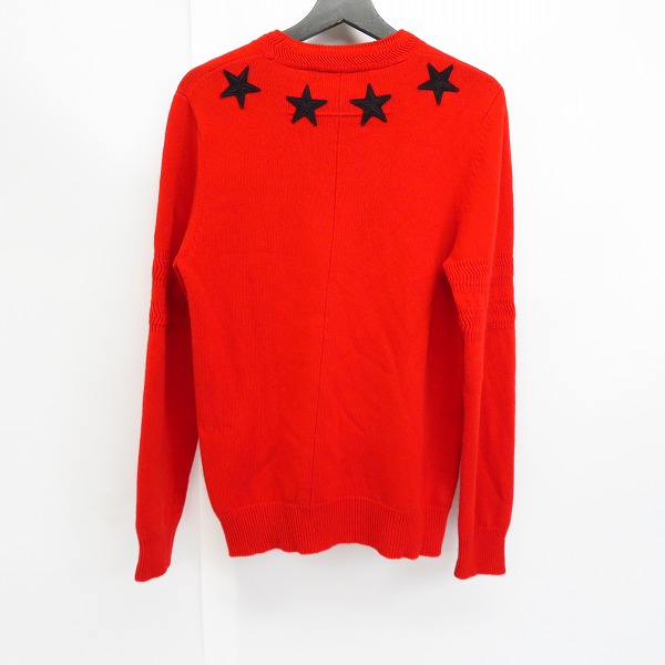 実際に弊社で買取させて頂いたGivenchy/ジバンシー 14FW スター刺繍 ニットセーター レッド/Mの画像 1枚目