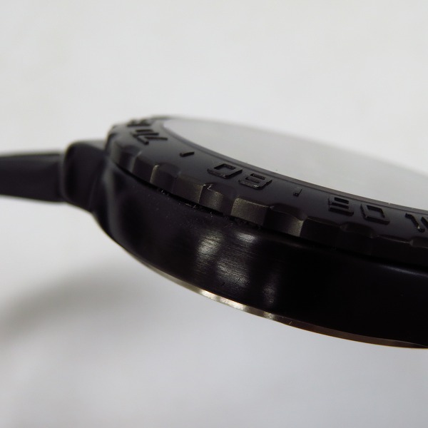 実際に弊社で買取させて頂いた【ジャンク】TAG Heuer/タグホイヤー フォーミュラ1 クロノグラフ 腕時計 CAU111A.FT6024の画像 6枚目