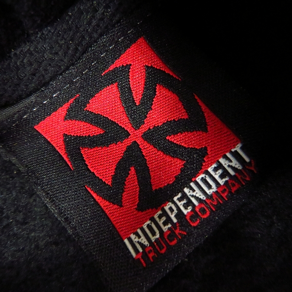 実際に弊社で買取させて頂いたINDEPENDENT/インディペンデント プルオーバーパーカー/Ｍの画像 2枚目