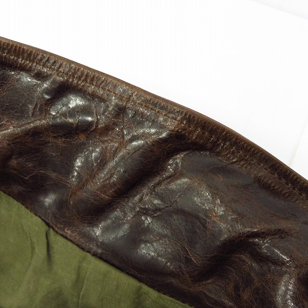 実際に弊社で買取させて頂いたBACKLASH/バックラッシュ イタリアンショルダー 立ち襟ライダース/1704-04/2の画像 4枚目