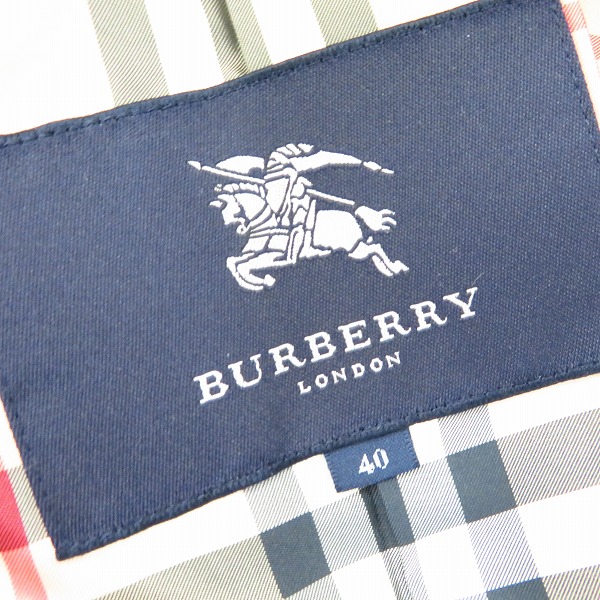 実際に弊社で買取させて頂いたBURBERRY LONDON/バーバリーロンドン フェザー混ダウンジャケット FS337-856-40/40の画像 3枚目