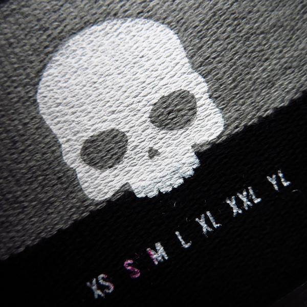 実際に弊社で買取させて頂いたHYDROGEN/ハイドロゲン スカル刺繍 ボーダー柄 プルオーバー パーカー/フーディー Size：Sの画像 2枚目