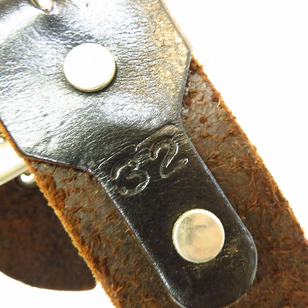 実際に弊社で買取させて頂いたHTC/エイチティーシー ピラミッドスタッズ レザーベルト 32の画像 4枚目