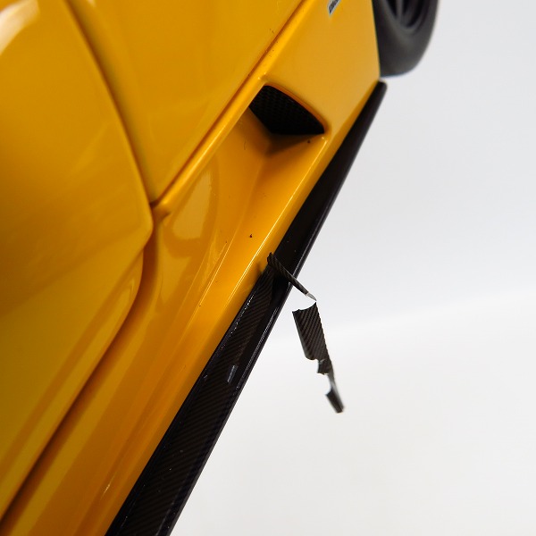 実際に弊社で買取させて頂いた【難有】AUTOart/オートアート  ミニカー Lamborghini/Diablo/ランボルギーニ ディアブロ 1/18 の画像 8枚目