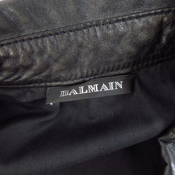 実際に弊社で買取させて頂いたBALMAIN/バルマン ZIPポケット レザー半袖シャツ ブラック 38の画像 2枚目