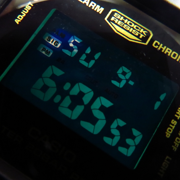 実際に弊社で買取させて頂いたG-SHOCK/Gショック×AMERICAN RAG CIE/アメリカンラグシー デジタル腕時計 DW-5600VTの画像 5枚目