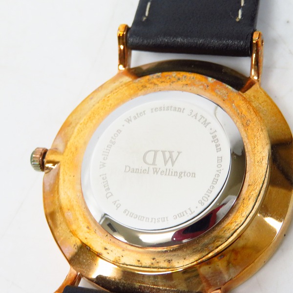実際に弊社で買取させて頂いたDaniel Wellington/ダニエルウェリントン レザーベルト 腕時計【動作未確認】の画像 3枚目