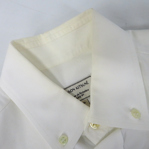 実際に弊社で買取させて頂いたMAISON KITSUNE/メゾンキツネ ボタンダウン 長袖 シャツ ホワイトの画像 6枚目