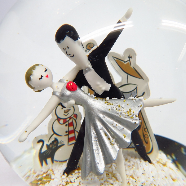 実際に弊社で買取させて頂いたBARNEYS NEWYORK/バーニーズニューヨーク 2018年限定 スノードームの画像 3枚目