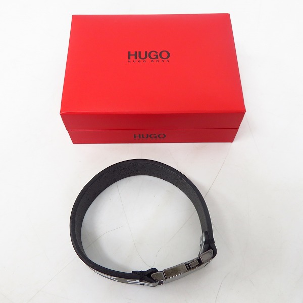 実際に弊社で買取させて頂いたHUGO BOSS/ヒューゴボス カーフスキン ロゴプリント ブレスレットの画像 8枚目