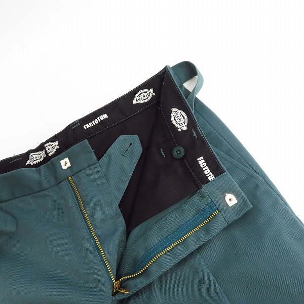 実際に弊社で買取させて頂いた【未使用】FACTOTUM×DICKIES/ファクトタム×ディッキーズ 1タックロングベルトチノスラックス GREEN/09050136/48の画像 6枚目