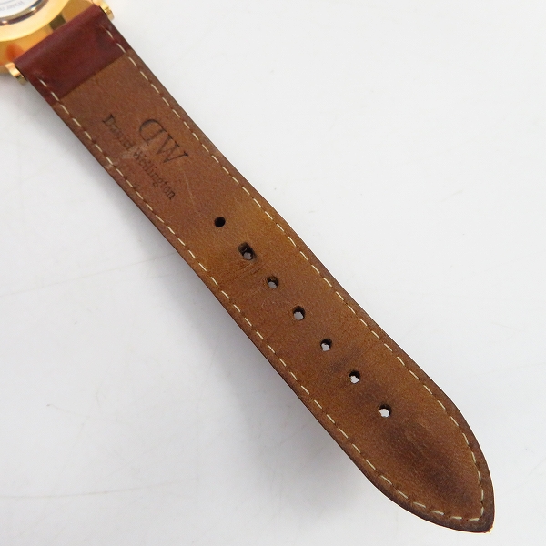 実際に弊社で買取させて頂いたDaniel Wellington/ダニエルウェリントン クラシックブラック セントモーズ 腕時計 DW00100136の画像 5枚目