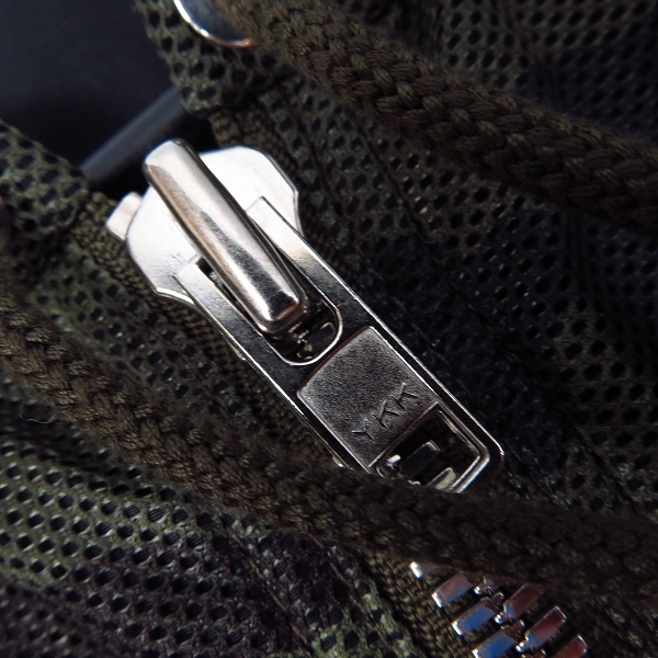 実際に弊社で買取させて頂いたGIVENCHY/ジバンシィ メッシュパーカー 迷彩/カモフラ 46の画像 5枚目