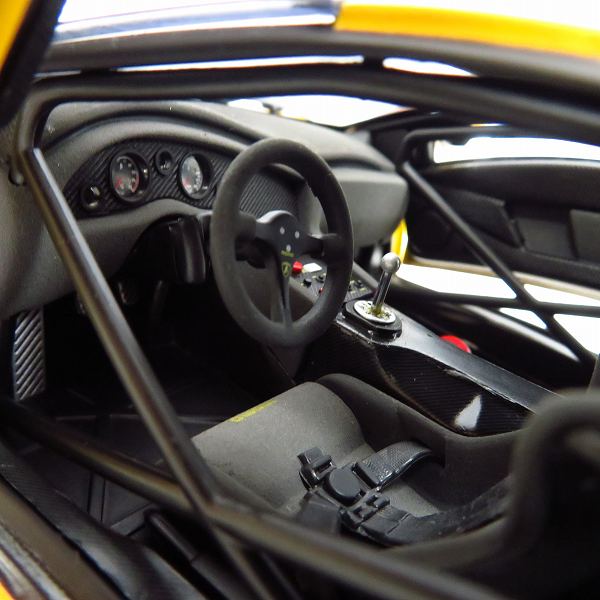 実際に弊社で買取させて頂いた【難有】AUTOart/オートアート  ミニカー Lamborghini/Diablo/ランボルギーニ ディアブロ 1/18 の画像 6枚目