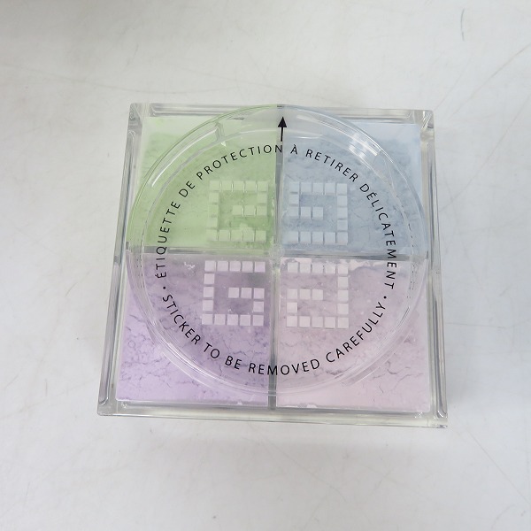 実際に弊社で買取させて頂いた【未使用】GIVENCHY/ジバンシィ プリズム リーブル 1 ルースパウダー の画像 1枚目