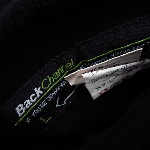 実際に弊社で買取させて頂いたBackChannel/バックチャンネル リバーシブル ジップアップパーカー ポケットデザイン ブラック/Lの画像 4枚目