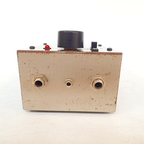 実際に弊社で買取させて頂いた【ジャンク】electro-harmonix/エレクトロハーモニクス SMALL CLONE EH 4600 FULL-CHORUS エフェクターの画像 1枚目