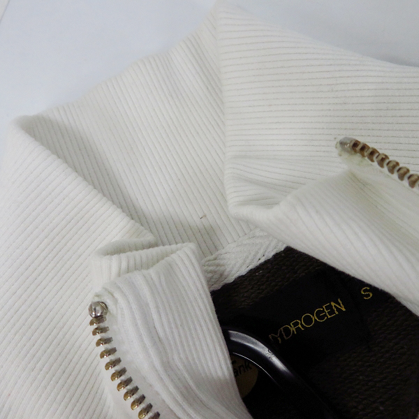 実際に弊社で買取させて頂いたHYDROGEN/ハイドロゲン カモフラ柄 スカル刺繍 ジャケット Sの画像 5枚目