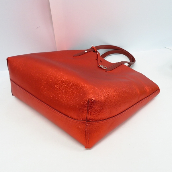 実際に弊社で買取させて頂いた【未使用】 LACOSTE/ラコステ 定価4万↑ ANNA CUIR 牛革リバーシブルトートバッグ NF2560Aの画像 4枚目