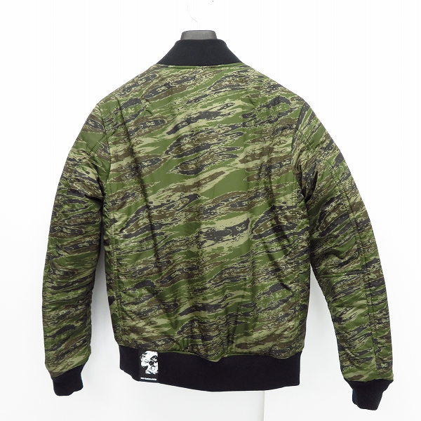 実際に弊社で買取させて頂いたBack Channel/バックチャンネル MA-1/フライトジャケット リバーシブル ゴーストライオンカモ ネイビー/Mの画像 3枚目